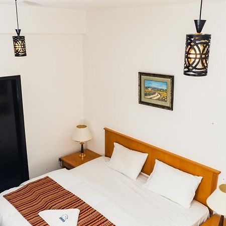 Pan Emirates Hotel Apartments الشارقة المظهر الخارجي الصورة